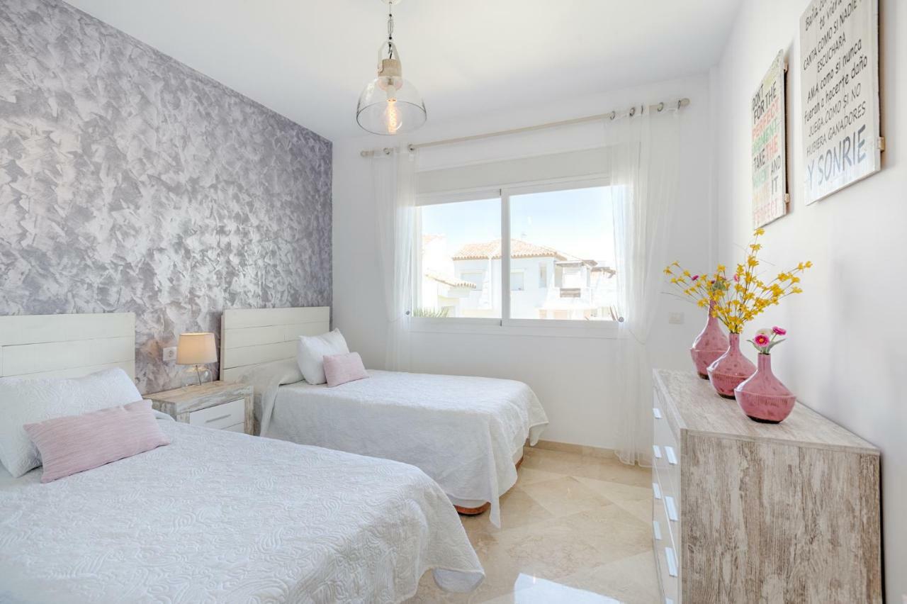Sea & Mountain View Penthouse Διαμέρισμα Εστεπόνα Εξωτερικό φωτογραφία
